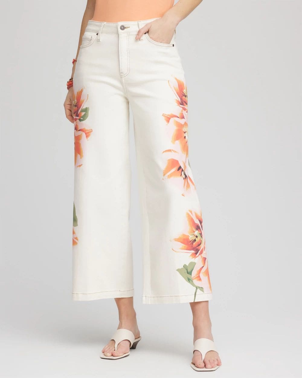 いちご Floral High-Rise Wide-Leg Cropped Jeans | Chico's